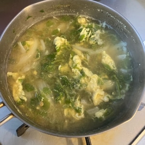 豆苗と卵のお味噌汁